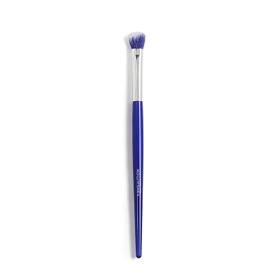Makeup Revolution Brush Queen Fluffy Blending Brush, Multi