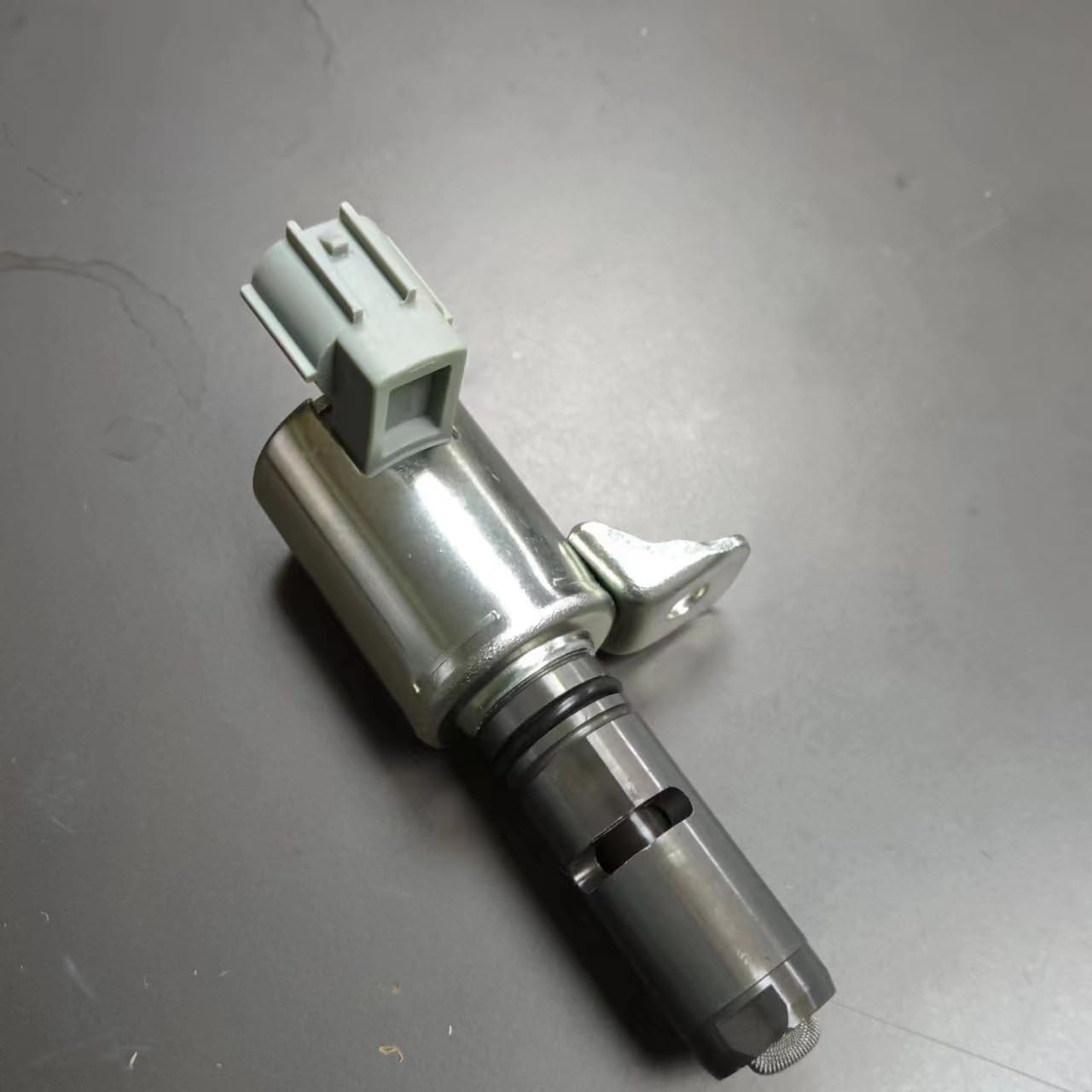 OIL CONTROL VALVE 4M5G-6L713-AE 4M5G6L713AE