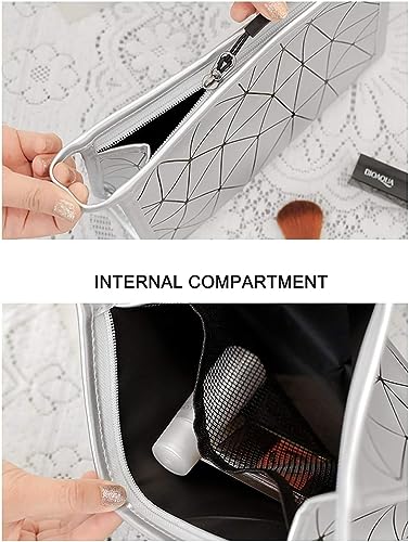 Image of Makeup Bag for Women, Diamond Pattern Makeup Bag with Zipper Large Capacity Travel Toiletry Bag - Silver