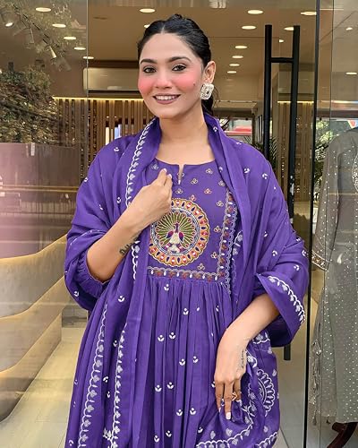 Image of KLOSIA Women Rayon Printed Anarkali Kurta Set with Dupatta