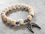  Miss Chichi elegante pulsera turquesa blanca reconstituida con colgante en forma de alas de ángel