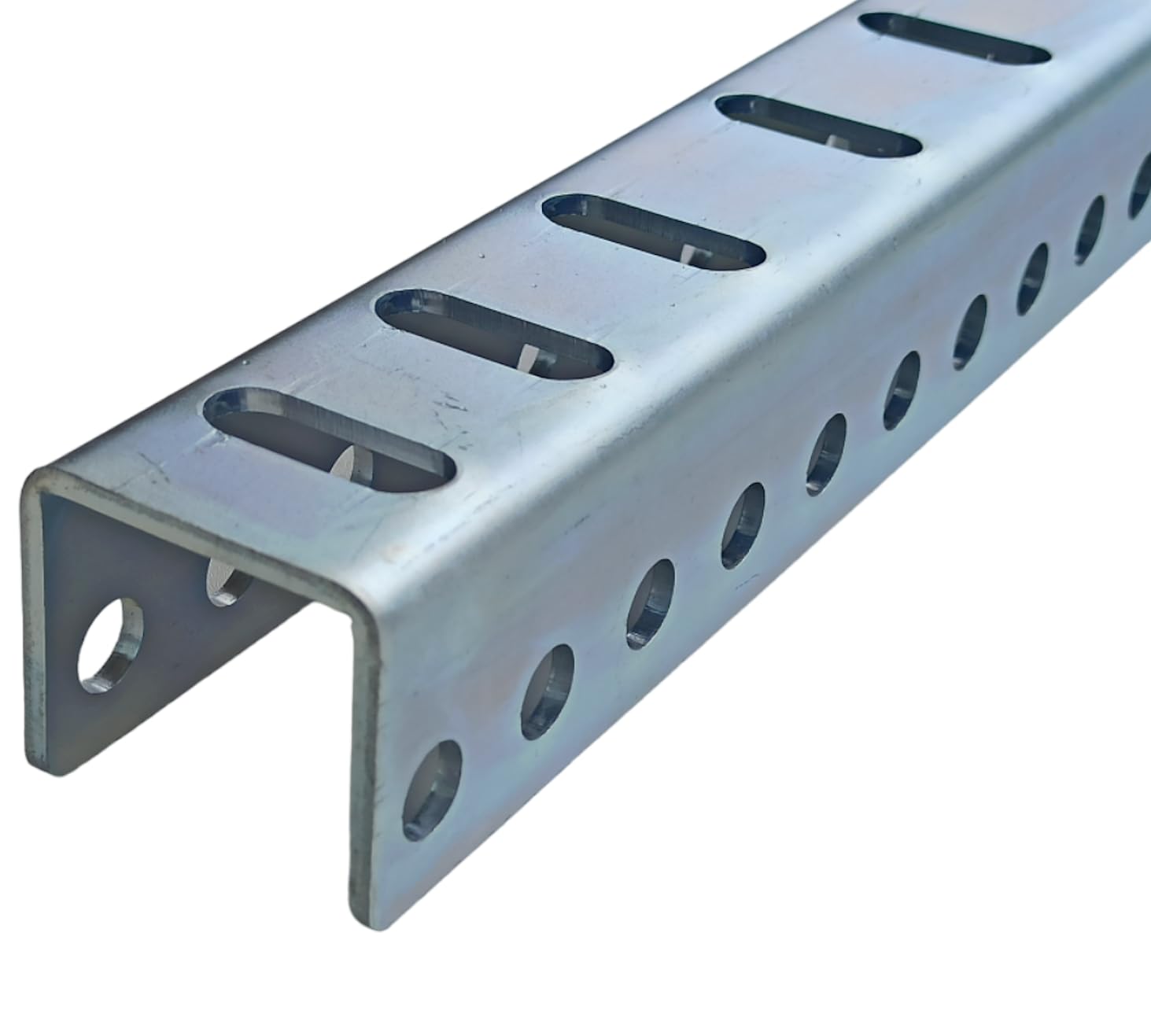 1 Stück 3 mm Dicke universelle U-Profilschiene, Montageschiene, Einfassprofil, Stahlprofil, Lochschiene, Schienenkonsole, Montageprofil, Bordwandprofil Stahl verzinkt (A: 40 x B: 40 x L: 1200 mm)