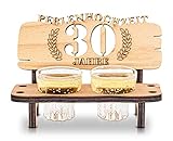DARO Design - Schnapsbank 30. Hochzeitstag Perlenhochzeit Geschenk Deko für Paare Männer Frauen aus Holz mit Gläsern