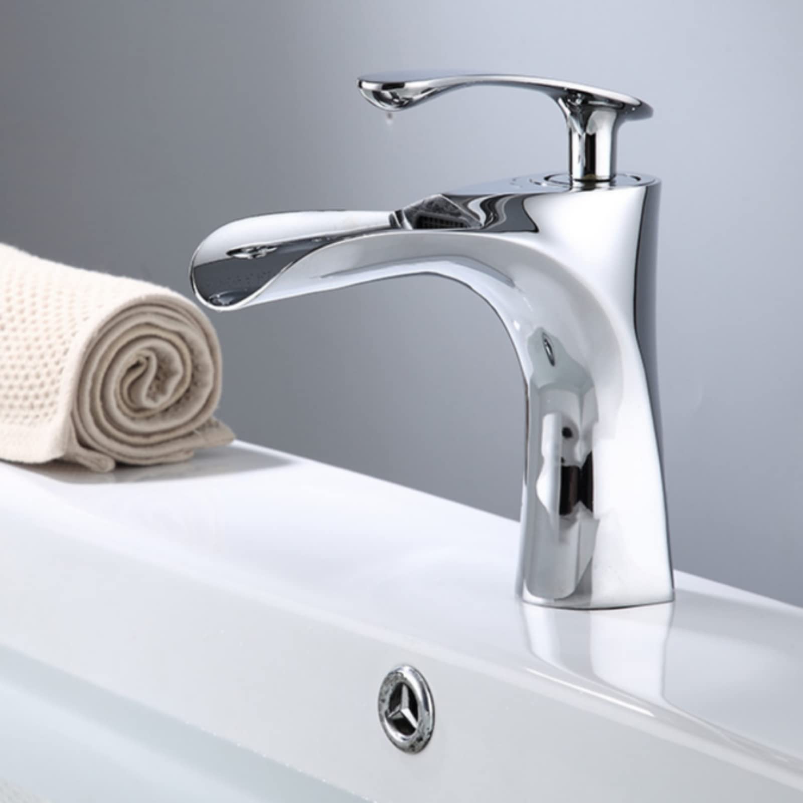 Rubinetti del bacino Cascata Rubinetto del bagno Singola Maniglia Miscelatore del bacino Caldo e Freddo Nero e Oro Rubinetto Ottone Lavello Gru ad Acqua (Oro)