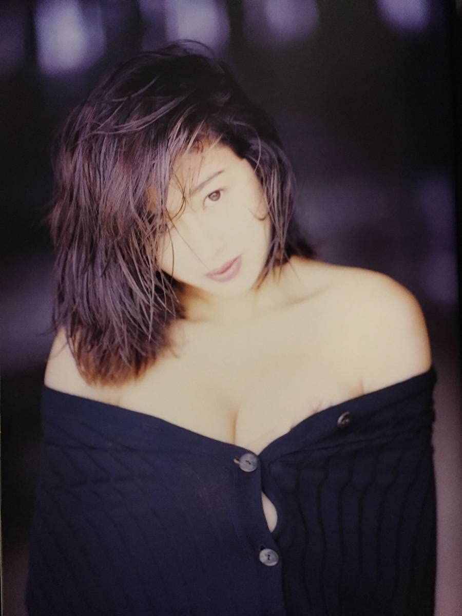 MUTEKI小松千春 Amazon.co.jp: 古本 帯あり(破れ) 写真集 BEAUTE 小松千春 ポストカード付 撮影:野村誠一 グラビアアイドル 水着 MUTEKI  巨乳 クリックポスト等 : ファッション