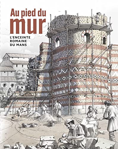 Au pied du mur, l'enceinte romaine du Mans.