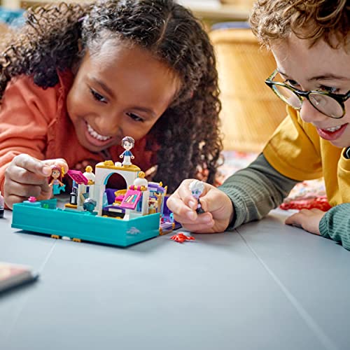 Disney Princess Libro delle Fiabe della Sirenetta con Micro Bamboline Ariel, Principe Eric e Ursula, Giochi per Bambini e Bambine dai 5 Anni in su da Viaggio, Film 2023 43213 - Lego - Immagine 6