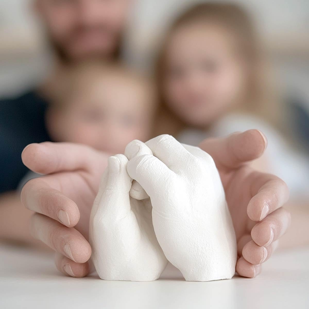 Reschimica Kit Calco Mani Coppia e Famiglia Made in Italy LOVE CAST KIT | Con Alginato Atossico e Gesso Ceramico, Scultura 3D di Mani e Piedini Neonati, Idea Regalo Originale, Romantica e Fai da Te