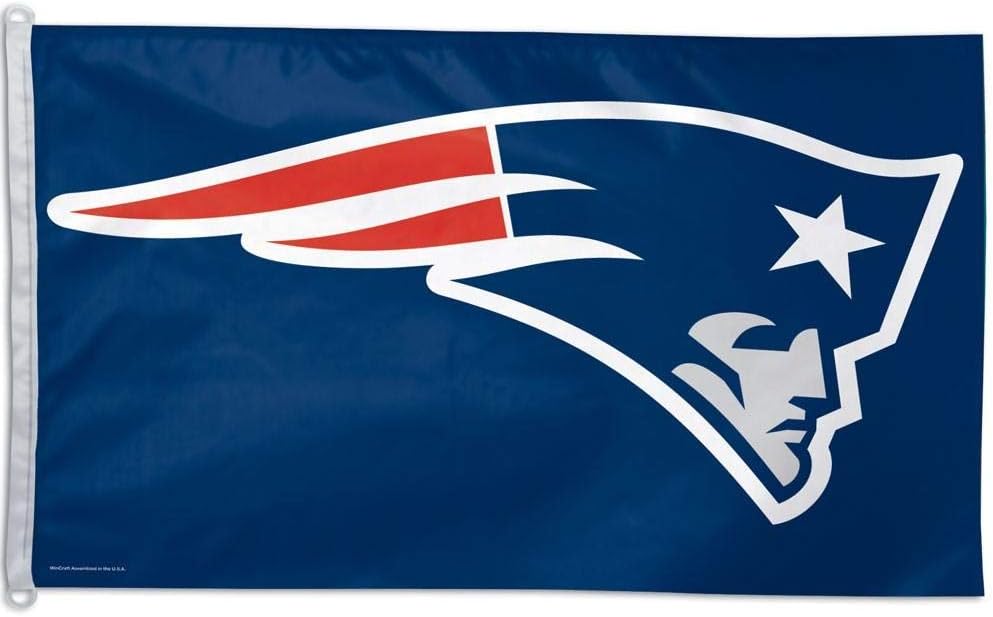 Wincraft NFL New England Patriots WCR86389010 Team Flag, 3' x 5'