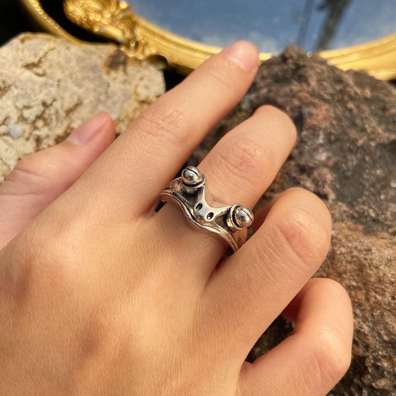 Image of PAMTIER Unisex Vintage Personalized Cute Big Eyes Frog Finger Ring | Stainless Steel, Lifelike Animal, Beneficial Insects