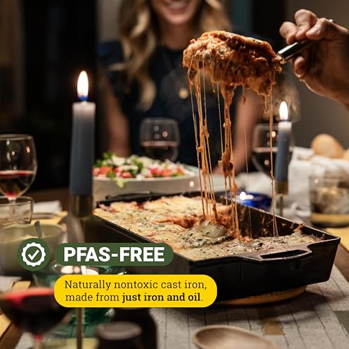 Lodge Cast Iron Baker’s Favorite Set thumbnail 4