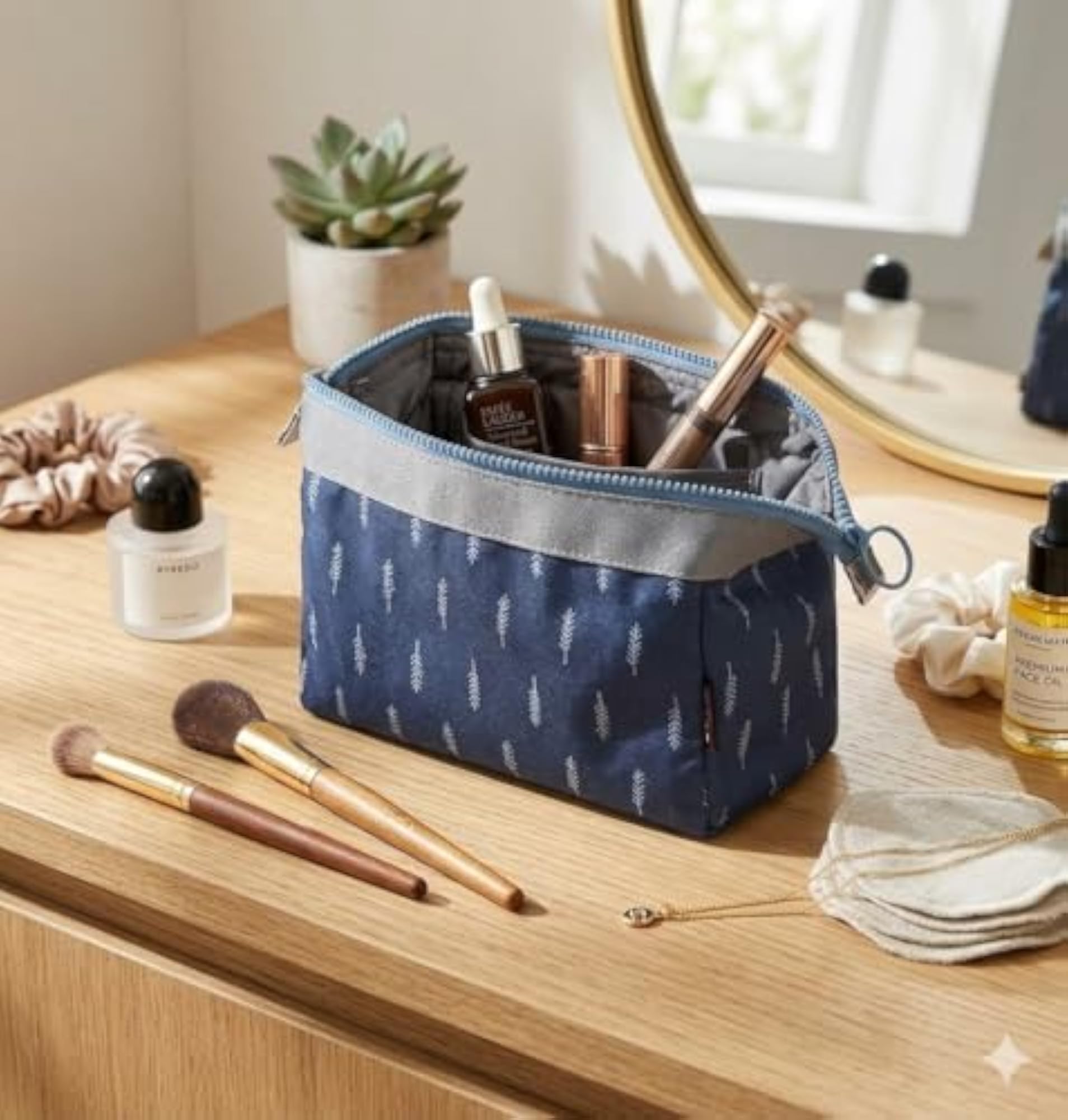 Portable Blue Leaf Travel Makeup Pouch, Water-Resistant