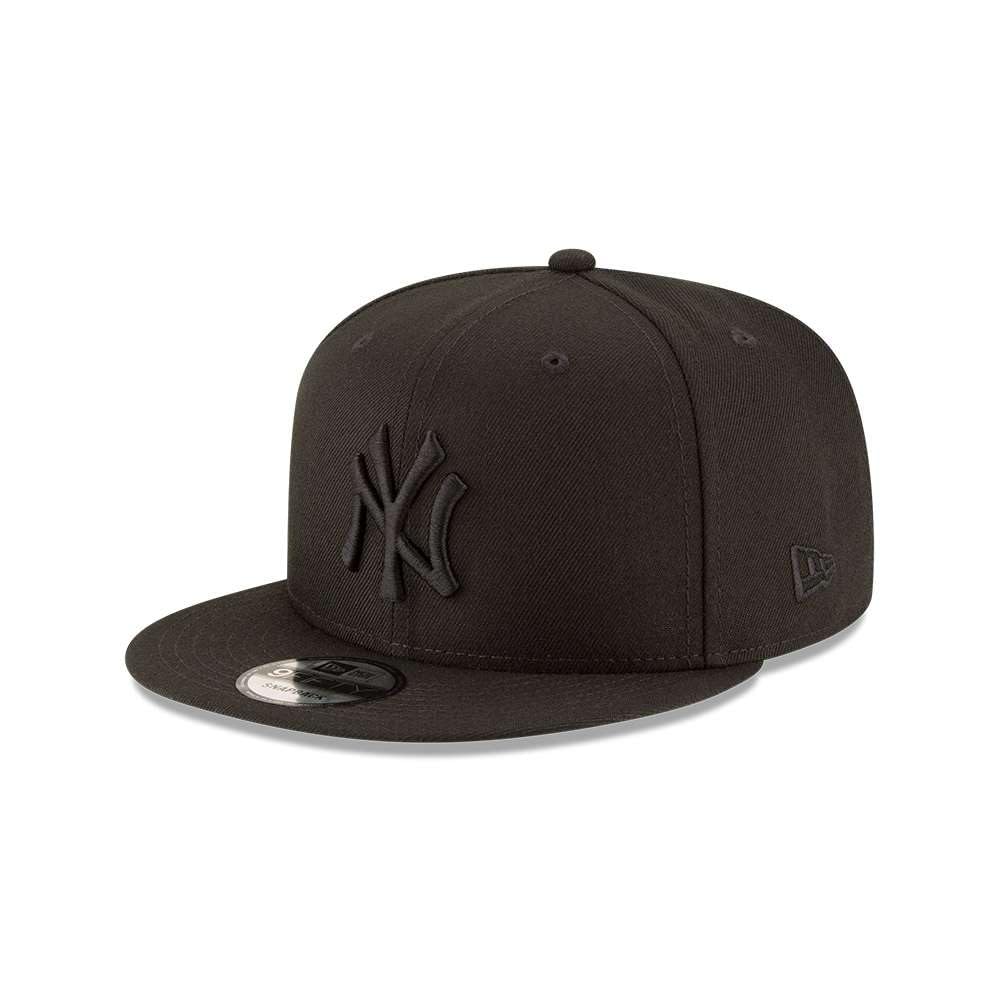 New York Yankees Basic OTC 950 Stretch Fit Hat Black on Black OSFA