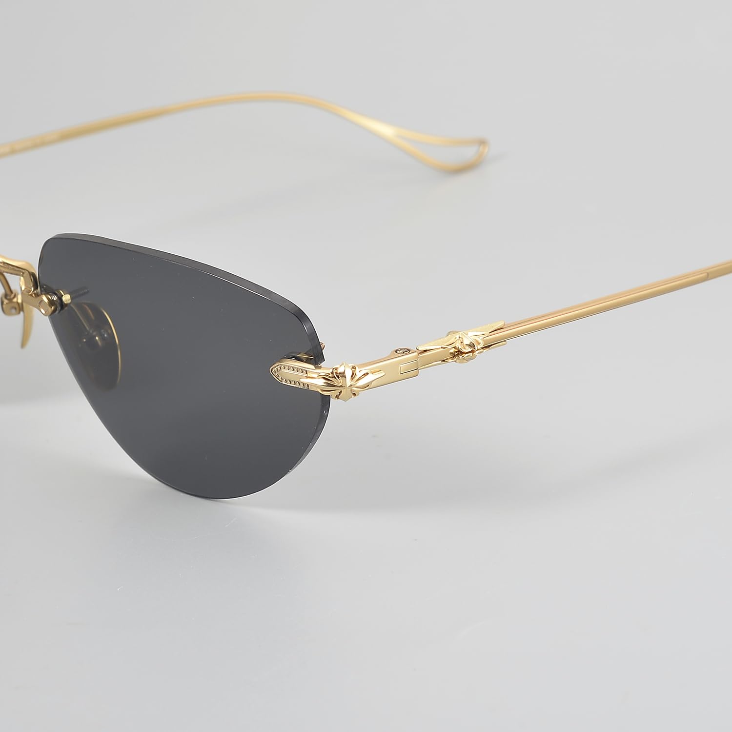 Modne okulary przeciwsłoneczne damskie bezramkowe UV400