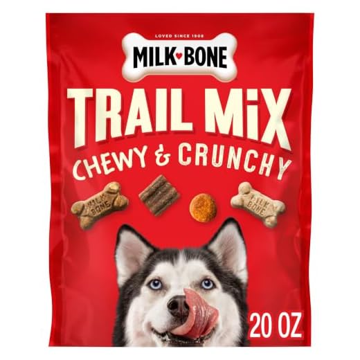 Milk-Bone Trail Mix, Crunchy & Chewy Dog Treats, 20 Oz. Bag