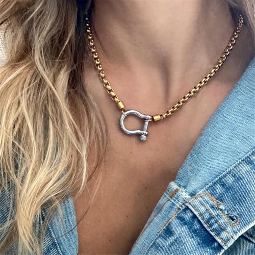 Stainless Steel Carabiner Clasp Necklace Sturdy Versatile Fashion Accessory for Daily Wear and Travel Stylish Outfits3