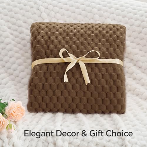 Image of BEDELITE Brown Large Throw Blanket for Couch, Cozy Gifts for Women, 50 * 70 | 3D Jacquard Decorative Fleece Blanket, Super Soft Plush Throws, Cute Birthday Gift for Women & Men, Suitable for All Seasons