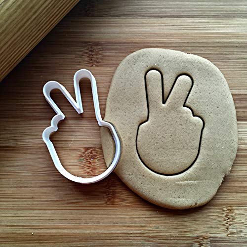 Miniatura 2 de Sweet Prints Inc Peace Hand (outline) Cookie Cutter - Dishwasher Safe