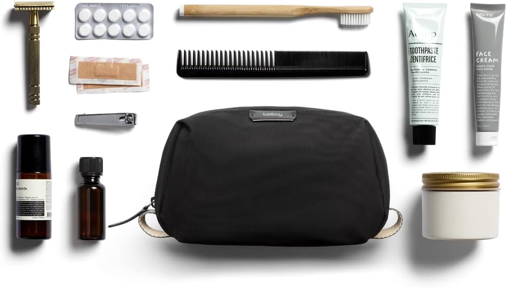 Bellroy Toiletry Kit (Unisex Toiletry Bag, Zipper Closure, Water-Resistant Lining, Toothbrush Sleeve with Magnetic Closure, Internal Mesh Pocket Organization) -Bronze - Image 7