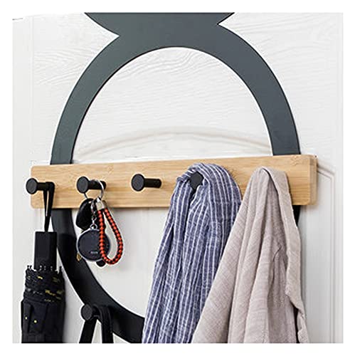 Perchero montado en la pared