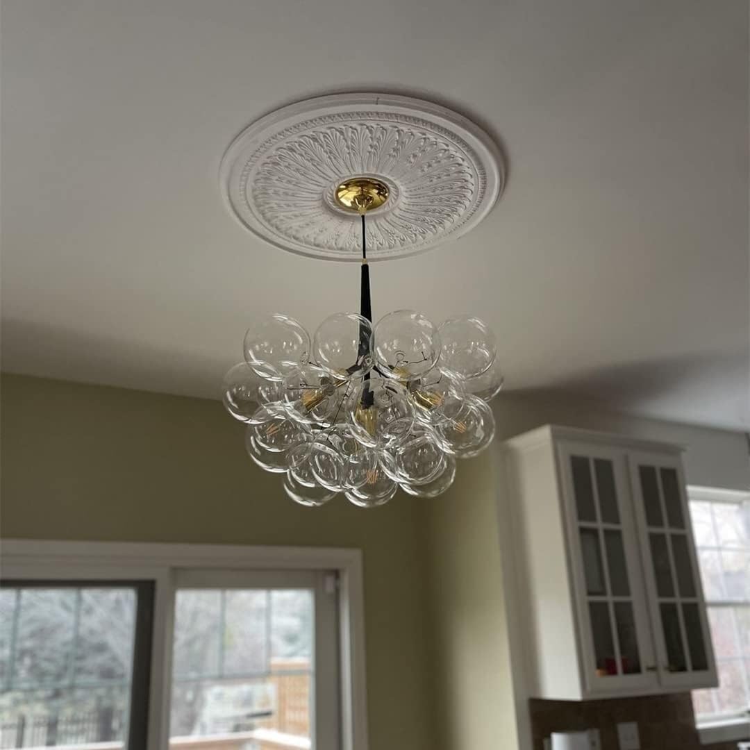 Lampa wisząca w stylu nordyckim, przezroczyste szklane kule, świecące kule LED, idealne do jadalni, salonu lub sypialni (złota i czarna, 4 lumi