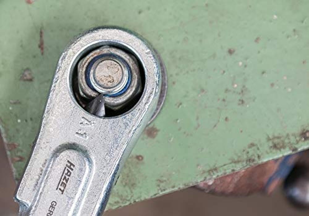 Hazet 847-0410A Mechanical Nut Splitter 7-16mm