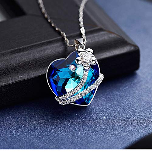 Collier argent 925 fleur bleue claire, le cadeau idéal amoureux
