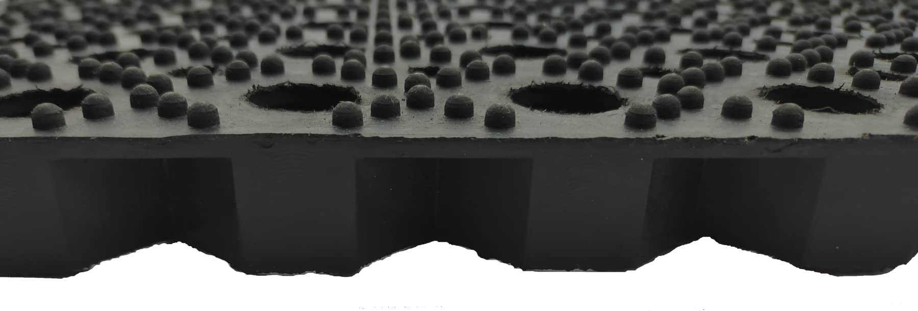 Super Strong Durchbrochene Gummi-Fußmatte | Schwarze strapazierfähige Gummimatte (100 x 75 cm)