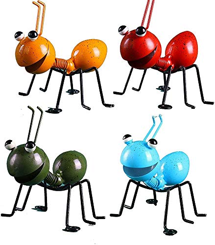 Hormigas de metal para decorar la valla de tu jardín y darle un toque alegre en el exterior