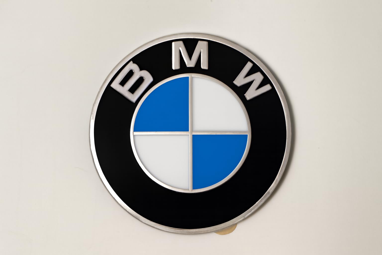 BMW 4X Nabendeckel Aufkleber Emblem Ø 70mm 1er 2er 3er 4er 5er 6er 7er Z1 Z2 Z3 Z4 X1 X2 X3 X4 X5 X6 M3 M2 M4 Aufkleber Set + Gratis M Einkaufschip