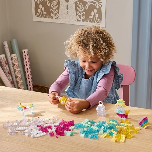LEGO Classic Zauberbox mit durchsichtigen Steinen - Farbenfrohe Bausteine und Aufhängersteine - Einhorn, Drache, Pinguin und weitere Figuren - Bastelset für Mädchen & Jungen ab 5 Jahren 11040