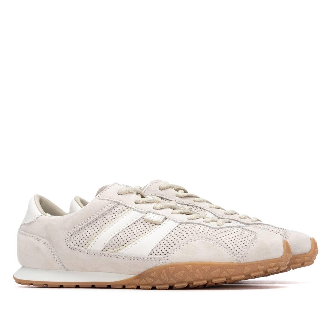 XTI - Sneakers Kobiety - Wygodne i wszechstronne obuwie – moda casualowa