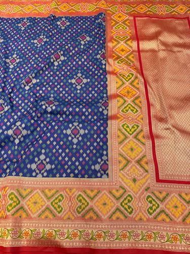 MAHAVIRS blue banarasi silk saree – image 7