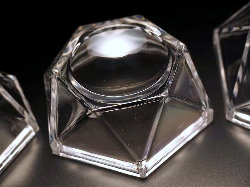 Amazon.co.jp: [ ハッピーボム ] 丸玉 台座 プラスチック製 Mサイズ