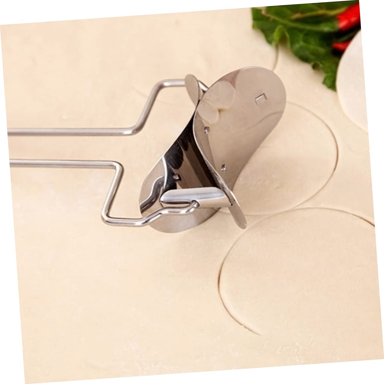 VINTORKY 2Pcs Stainless Steel Dumplings Mold Kitchen Utensils for Dough Circles Crimped Design for Tight Seals for Homemade Dumplings and Pastries