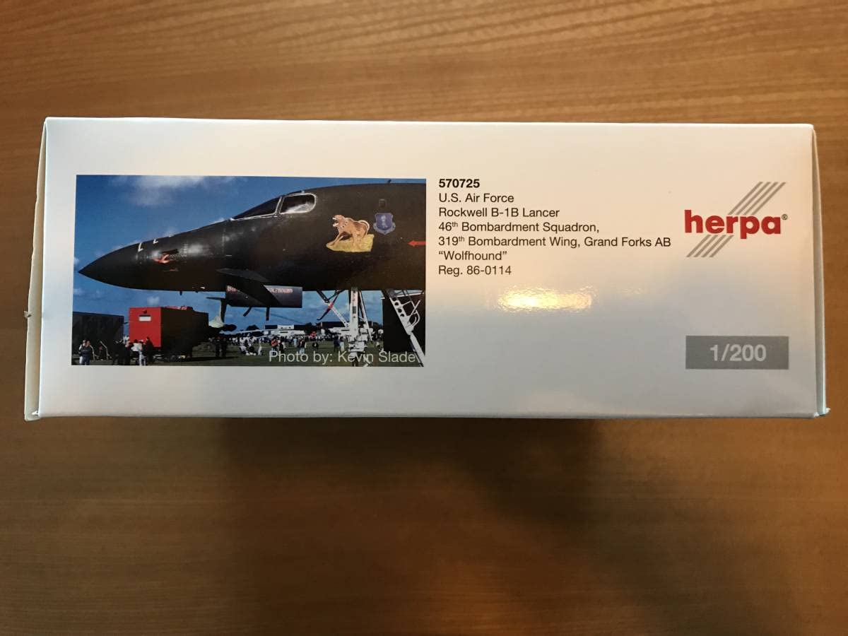 Amazon | 1/200 herpa B-1B アメリカ空軍 第319爆撃航空団 第46爆撃 