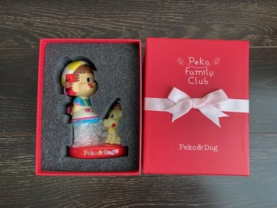 Amazon.co.jp: 不二家 ペコちゃん フィギュア プレゼント 陶器製
