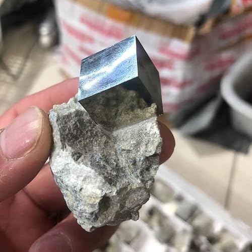 JUIYU Pedra de cristal pirita natural pedra de cristal mineral quadrado quartzo amostras presentes (