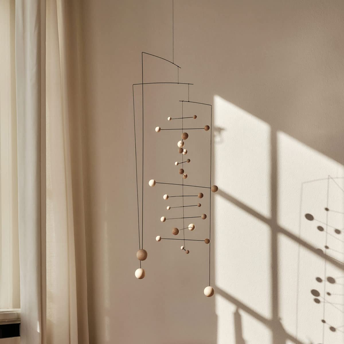 Flensted Mobiles Kontrapunkt, schwarz 67cm x 33cm