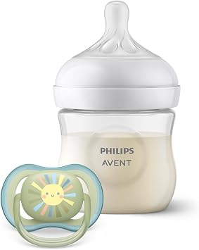 Philips Avent Natural Response, set de regalo para bebés: biberón Natural Response de 125 ml con tetina T2 (para bebés de 0 meses o más), chupete Ultra Air, modelo SCD837/10