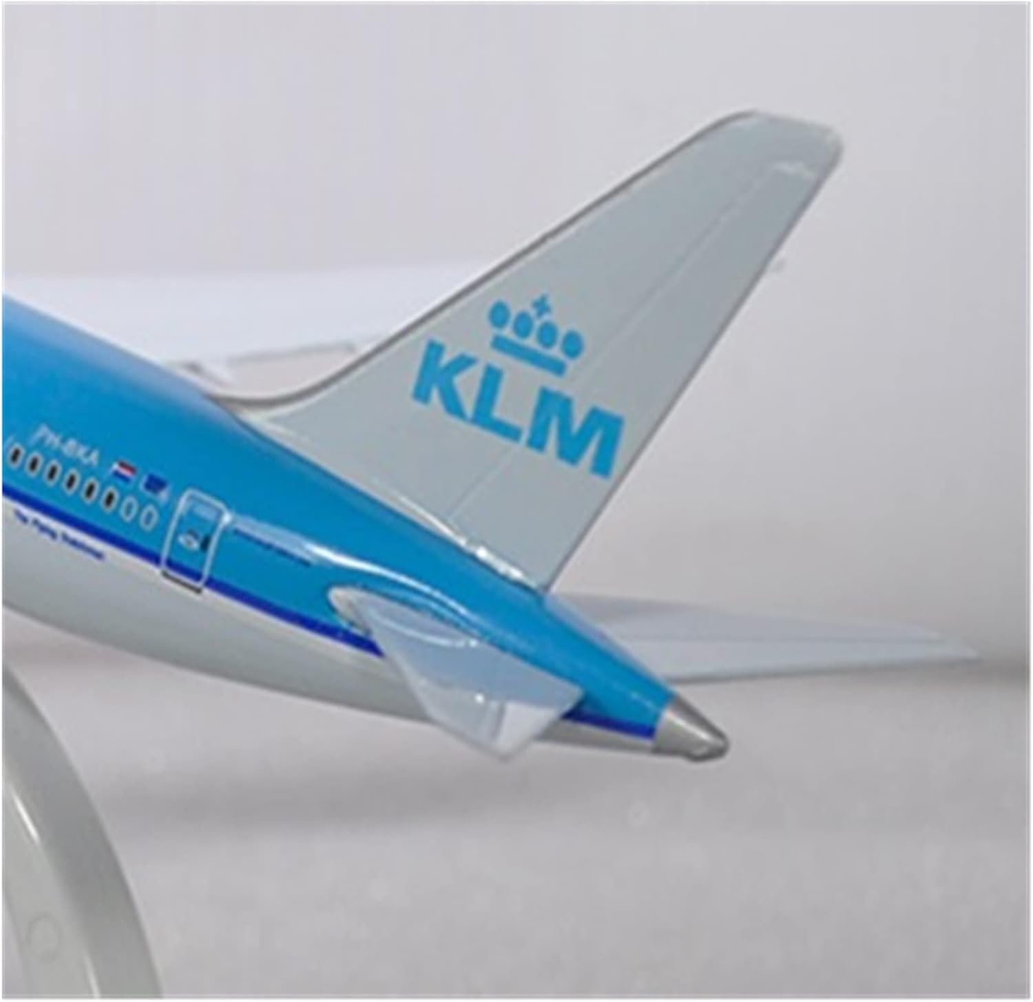 20CM Fit for B787 Aircraft Alloy Model Toys with Landing Gear F Series Gift Souvenirs Hobby Playgame Kit