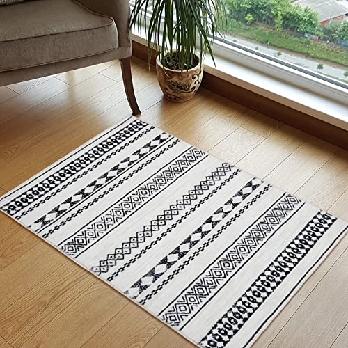 Cozyloom Boho Area Rug, Black White Geometric Rug Moroccan Soft Doormat Water Stain Resistant Small Rug For Entry Front Door Washable Kitchen Laundry Floor Mat Low Pile Decor 2 X 3 Feet #TOP2