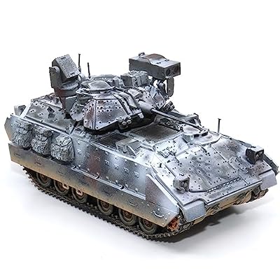 1/72 NEO Dragon Armor US Army Infantry Fighter Vehicle M2A3 Bradley (Winter Specifications) Finished Product
