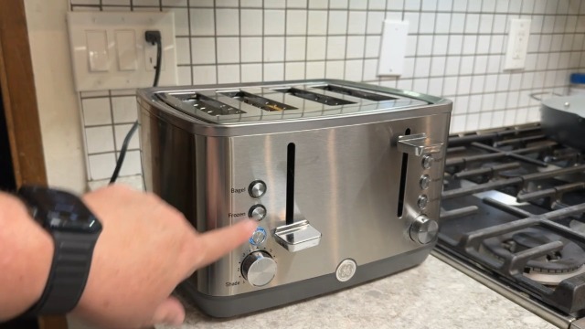 Watch Honest Review of the 4 Slice GE Toaster on Amazon Live