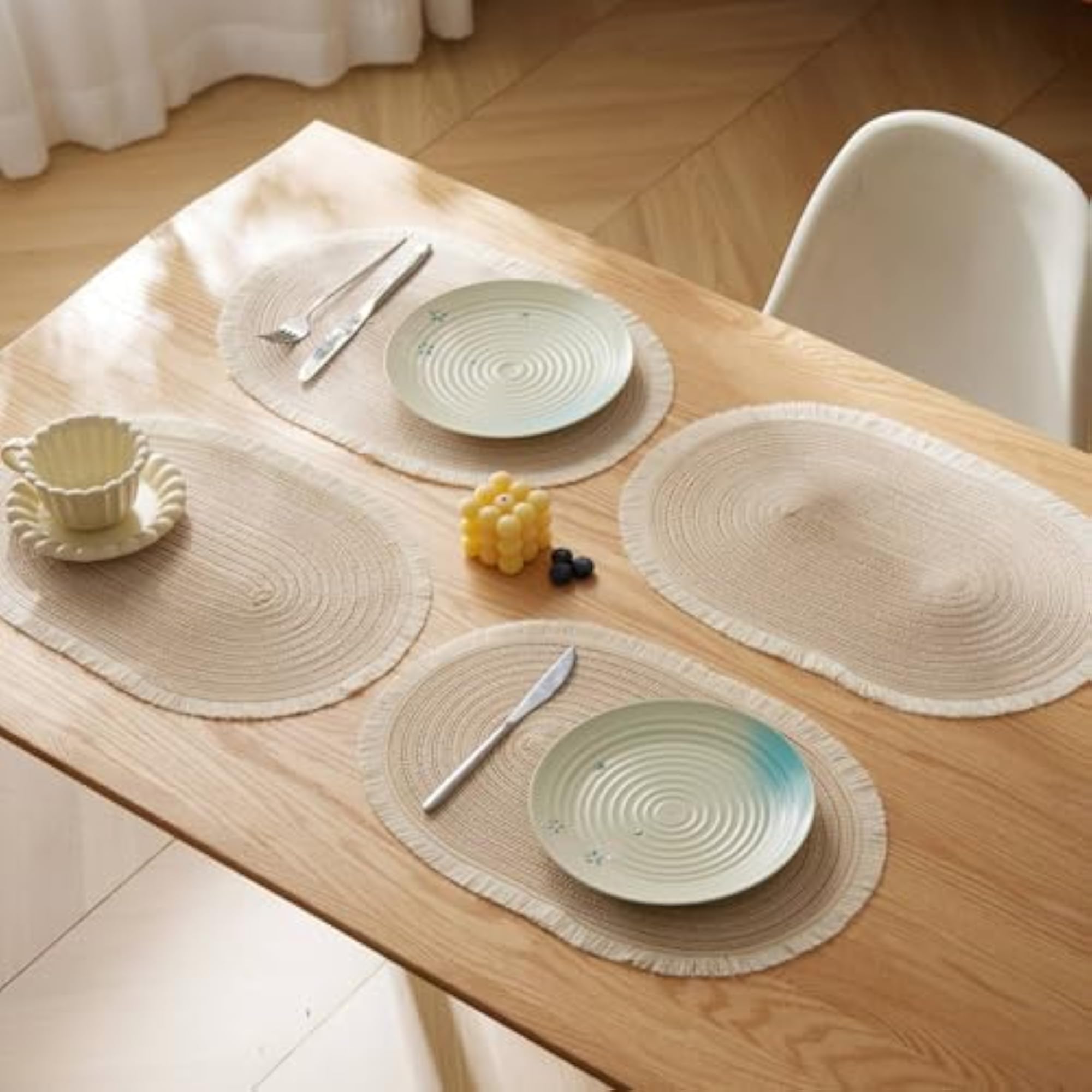 Heat-Insulating Oval Woven Placemat
