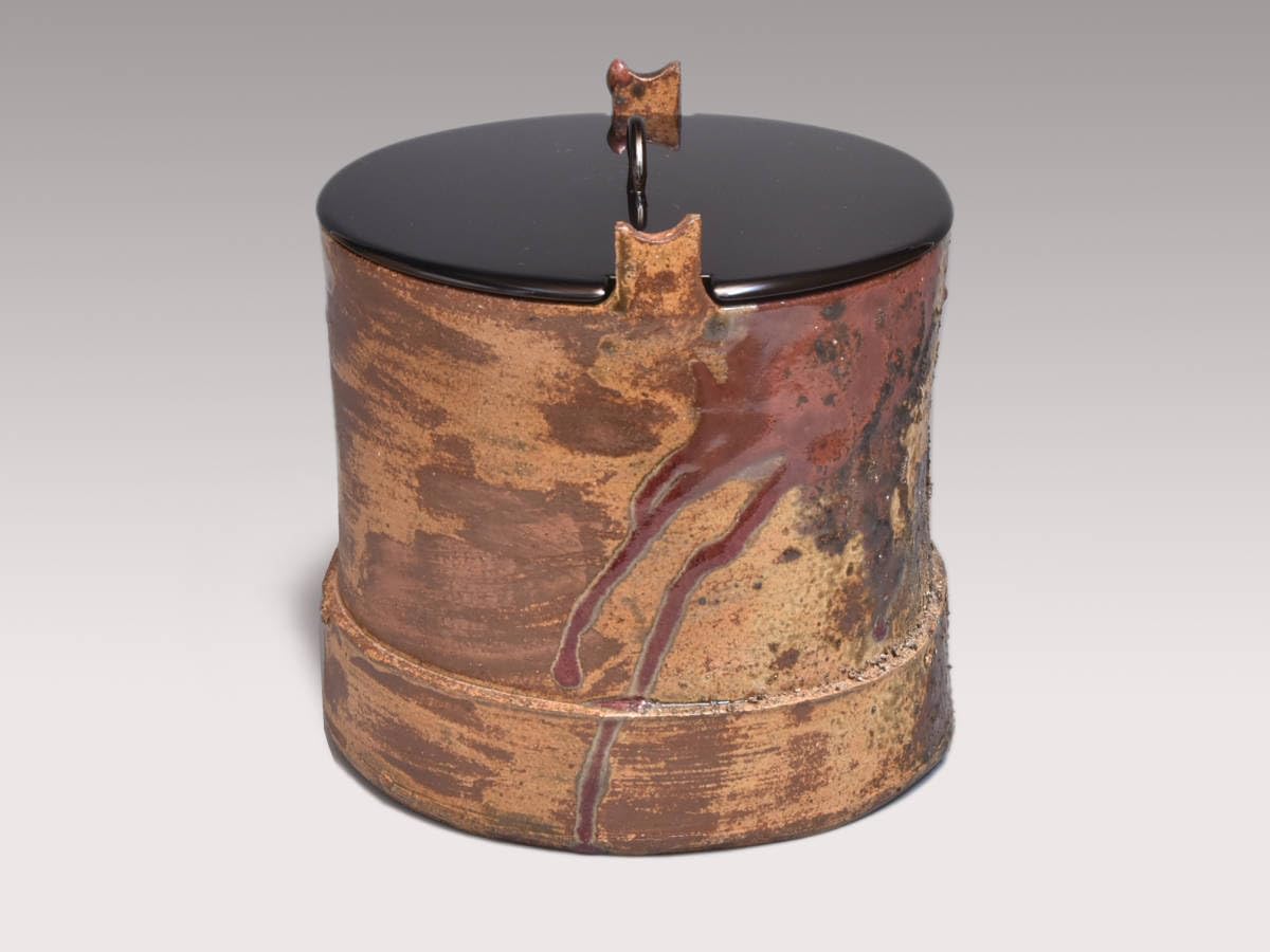 Amazon.co.jp: 漆桶水指 松古窯 佐久間芳丘（作) 誂え蓋付 共箱 茶道具