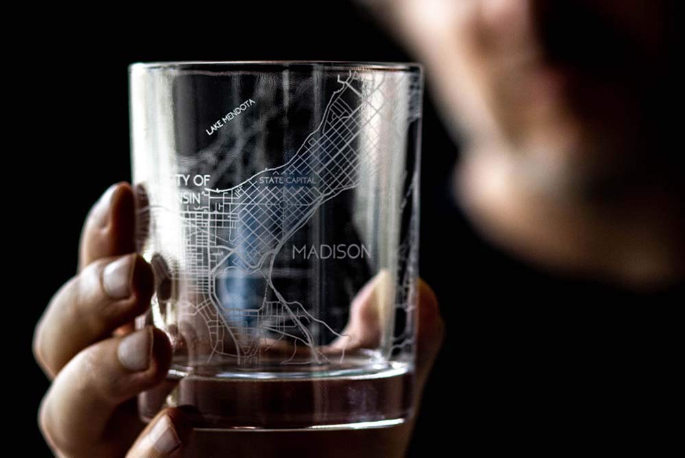 RESSCU Madison Laser Etched Map Whiskey Glasses, Set of 2 with Gift Box, Unique Gift, City Map Glass