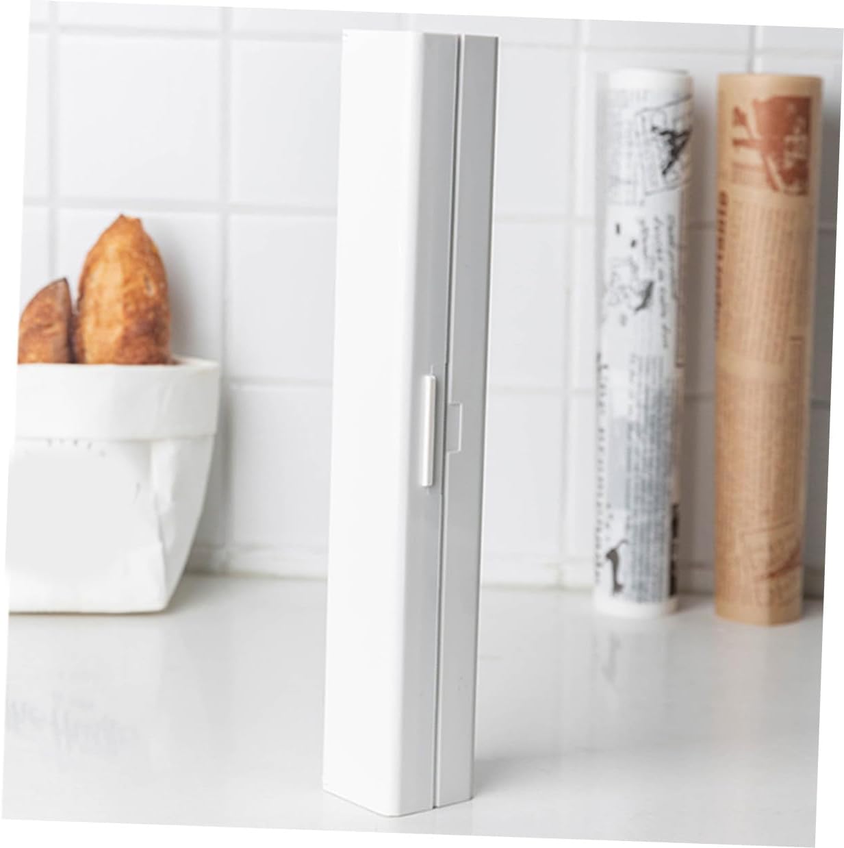 Magnetic Food Cling Wrap Cutter Case White PP Plastic Wrap Dispenser