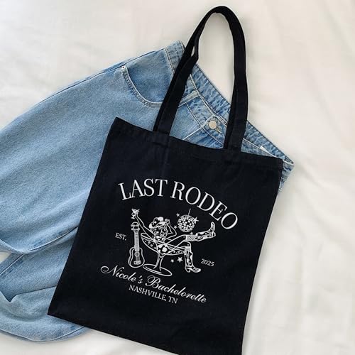 Bolso tote personalizado para despedida de soltera temática vaquera 'Last Rodeo' miniatura 3