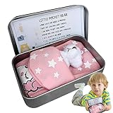 ➹Agradable osito: guarda este adorable y encantador osito en una caja de hojalata compacta para llevarlo a todas partes. Su adorable y atractivo diseño lo convierte en un regalo perfecto para cualquier ocasión.